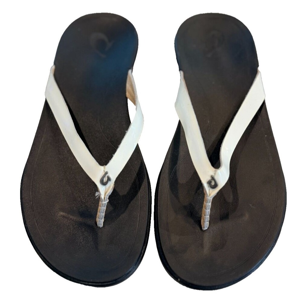 OluKai Ho'opio Women's White Leather Flip Flops US 7